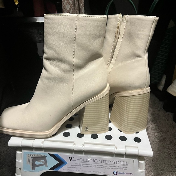 Circus Sam Edelman Cream Booties - Picture 8 of 9